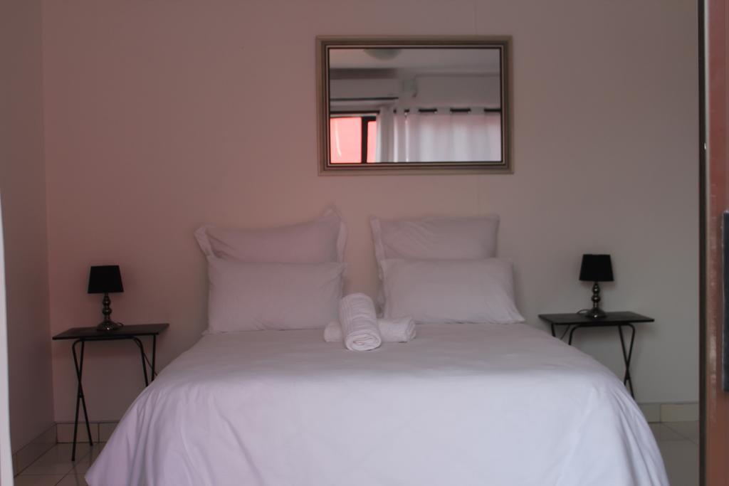Niilo'S Guesthouse ルンドゥ エクステリア 写真